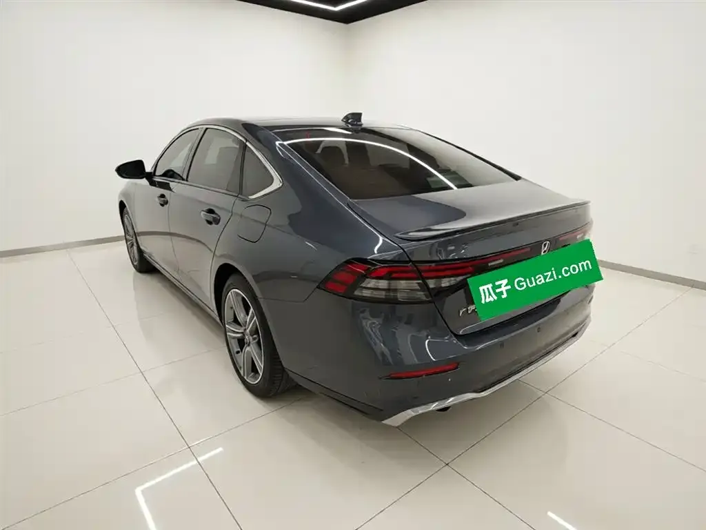 Honda Accord — фото 6