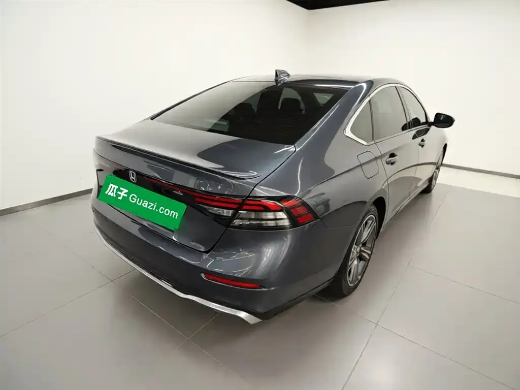 Honda Accord — фото 2