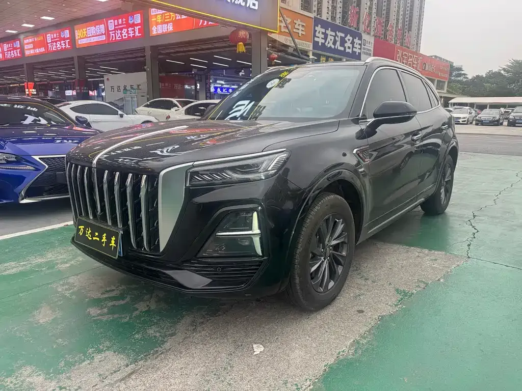Hongqi HS5 — фото 1