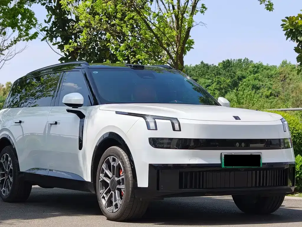 Lynk & Co 900 2025 из CN, фото 8