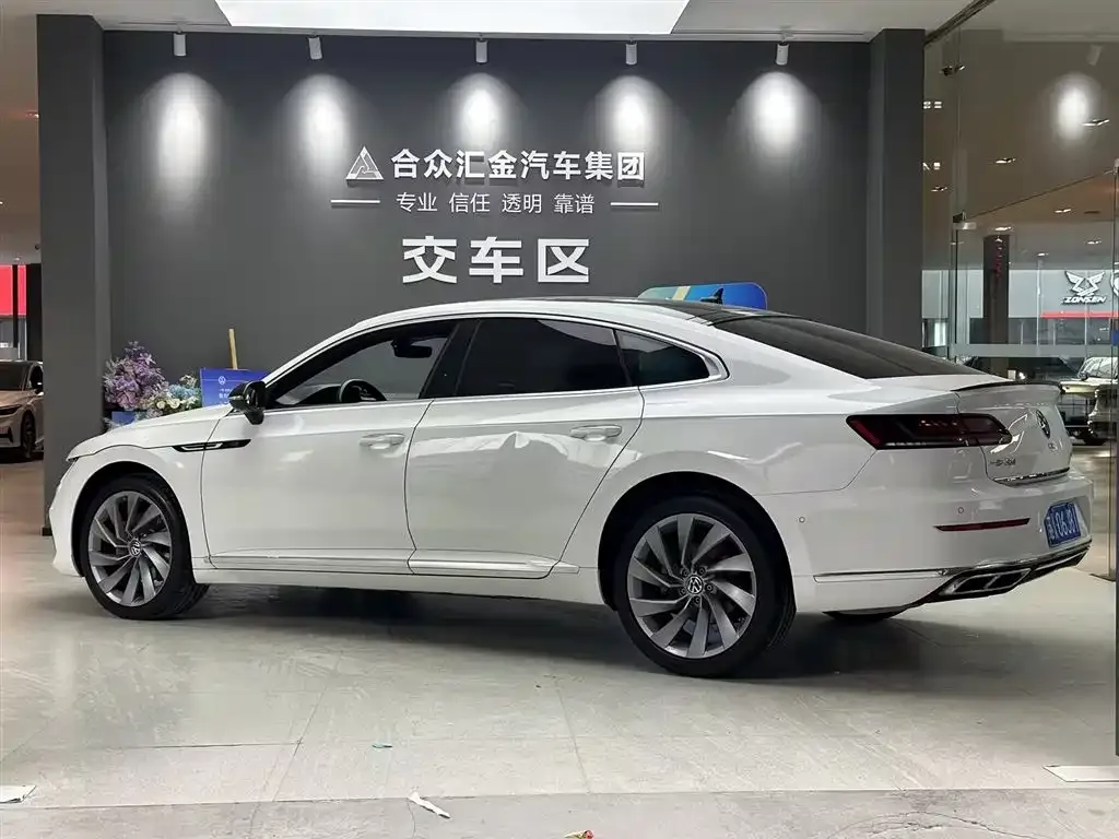 Volkswagen CC 2023 из CN, фото 9