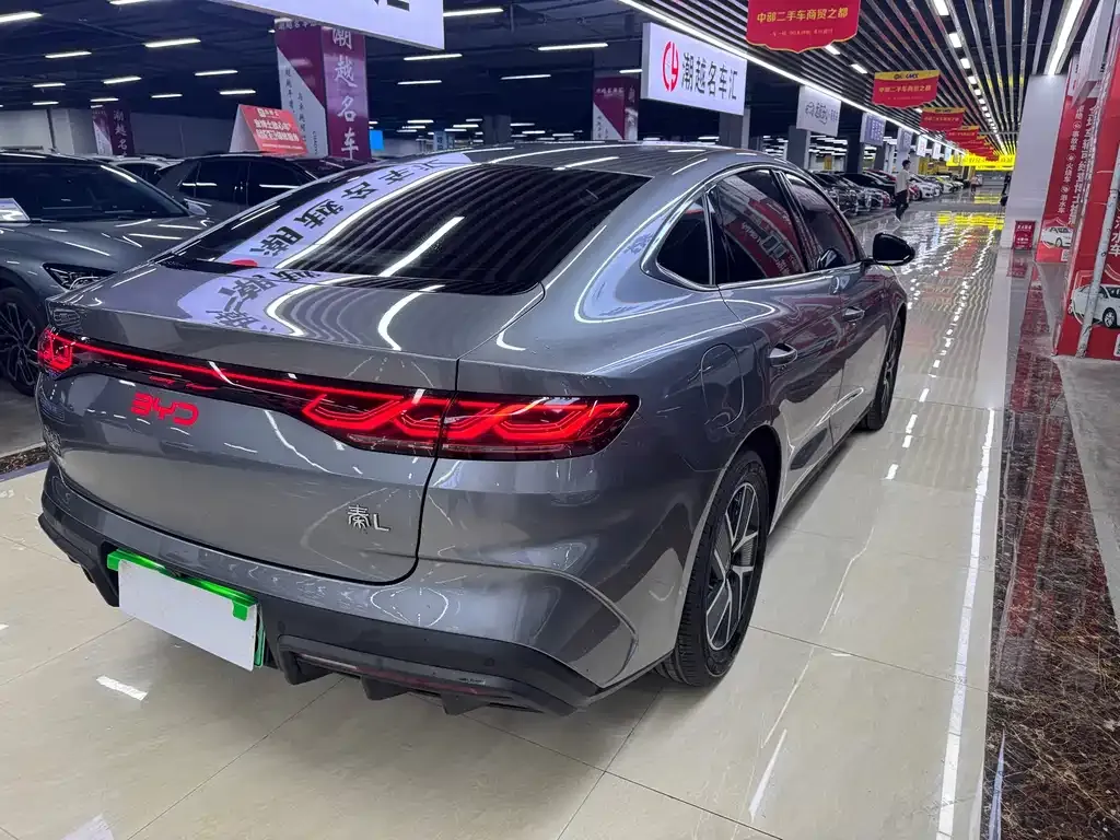 BYD Qin L — фото 10