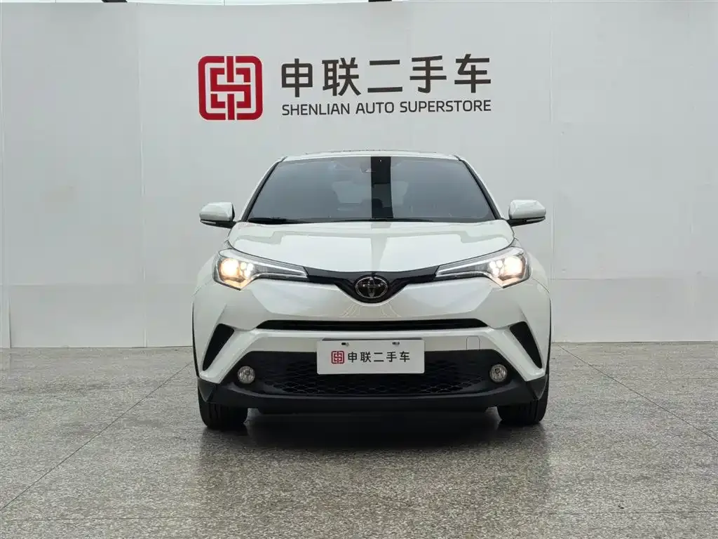 Toyota C-HR — фото 4
