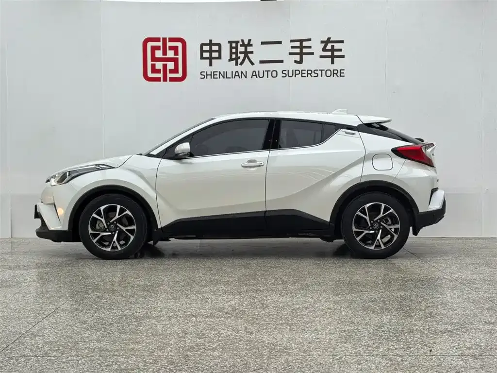 Toyota C-HR — фото 7