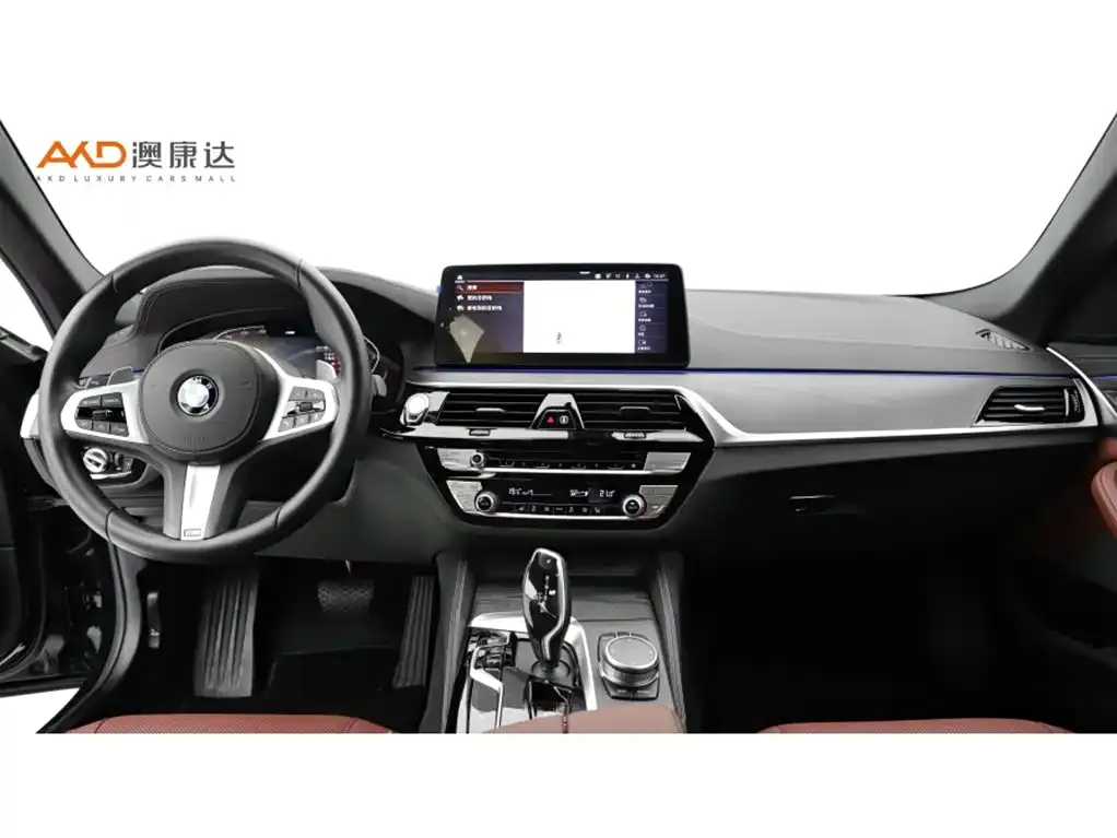 BMW 5 Series — фото 10