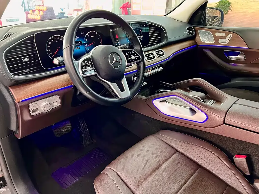 Mercedes-Benz GLE — фото 7