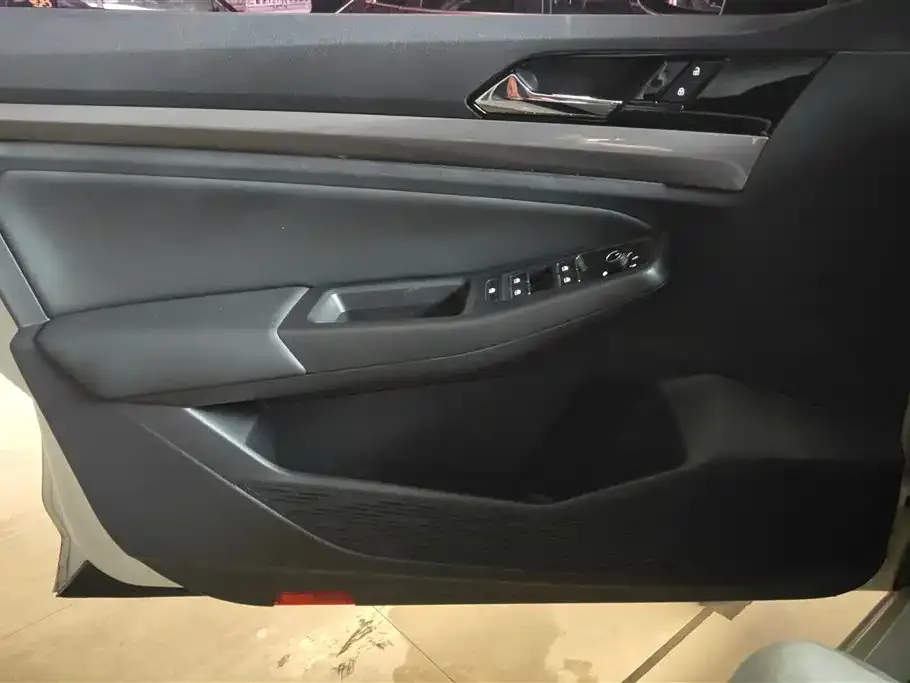 Volkswagen Bora 2021 из CN, фото 5