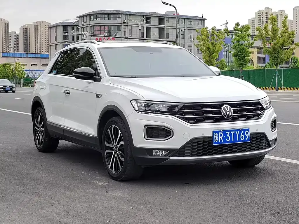 Volkswagen T-Roc — фото 5