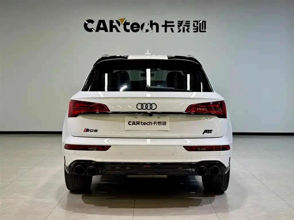 Audi Q5L — фото 4