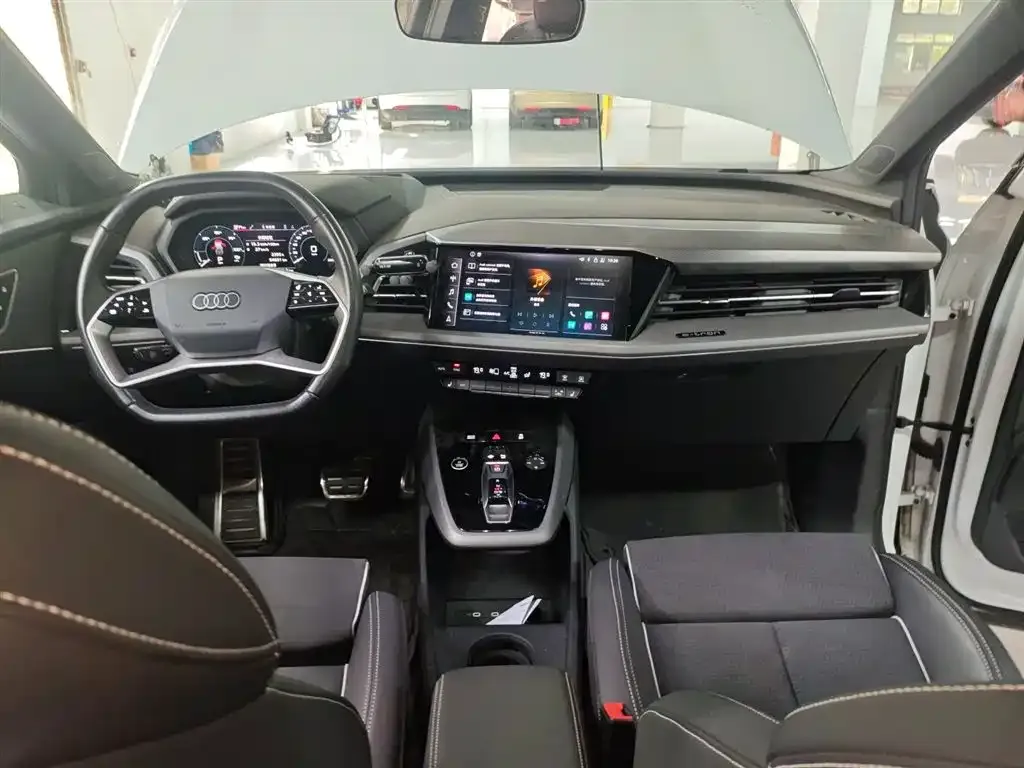 Audi Q5 e-tron 2023 из CN, фото 9