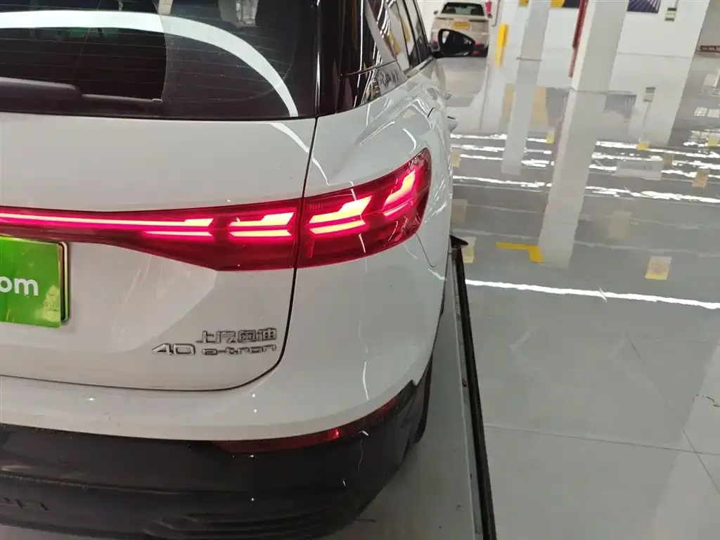 Audi Q5 e-tron 2023 из CN, фото 2