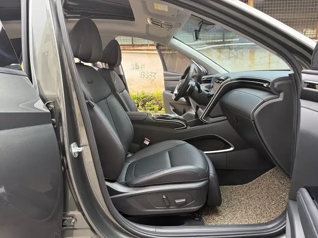 Hyundai Tucson 2023 из CN, фото 5