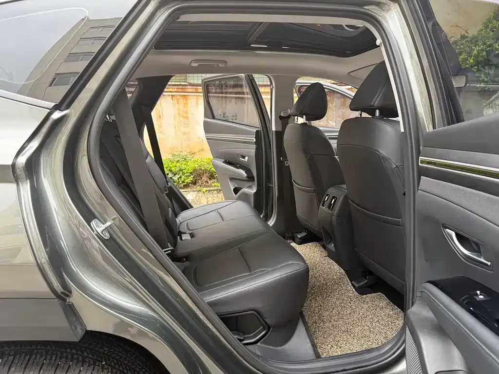 Hyundai Tucson 2023 из CN, фото 10