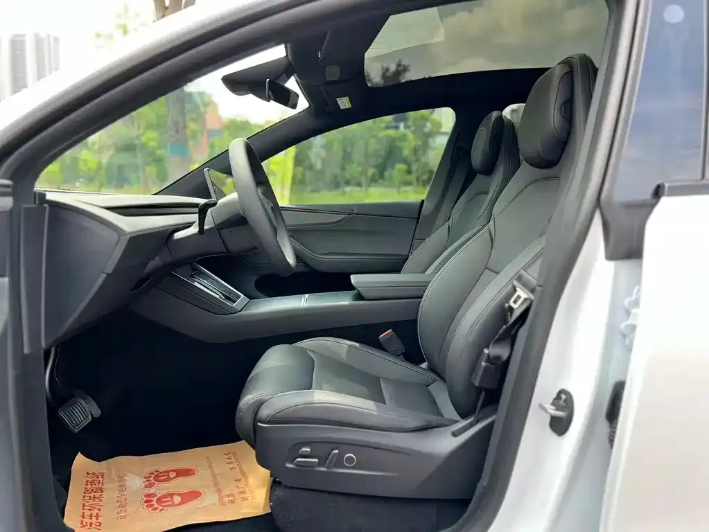 Tesla Model Y L 2026 из CN, фото 3