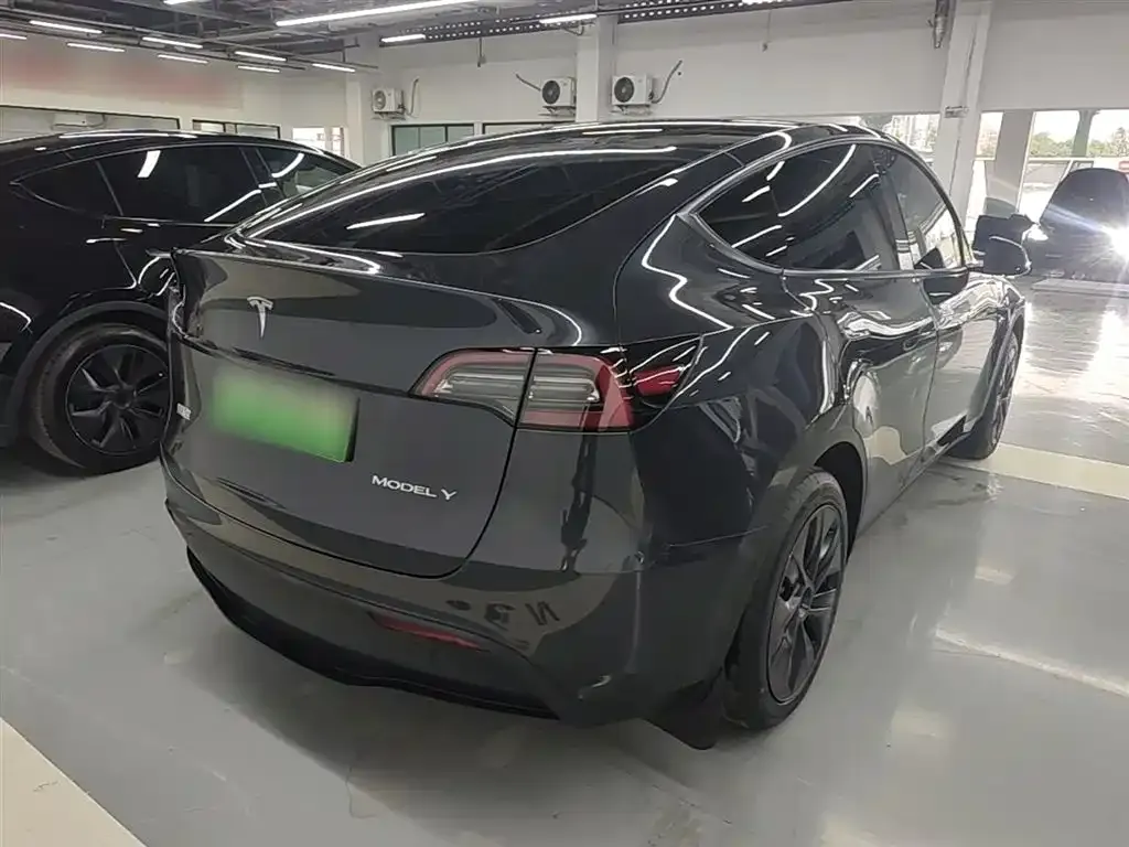 Tesla Model Y 2024 из CN, фото 7