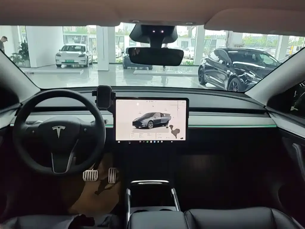 Tesla Model Y 2024 из CN, фото 3