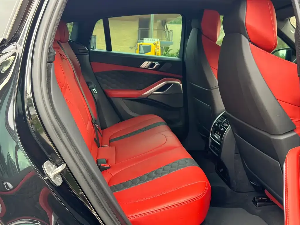 BMW X6 M 2022 из CN, фото 2