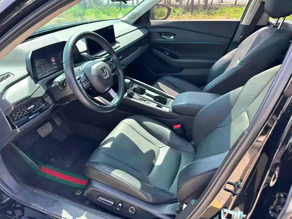 Honda Accord — фото 5
