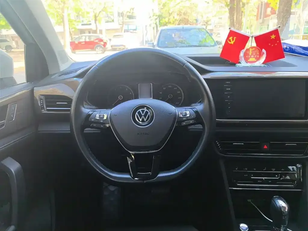 Volkswagen Tharu — фото 8