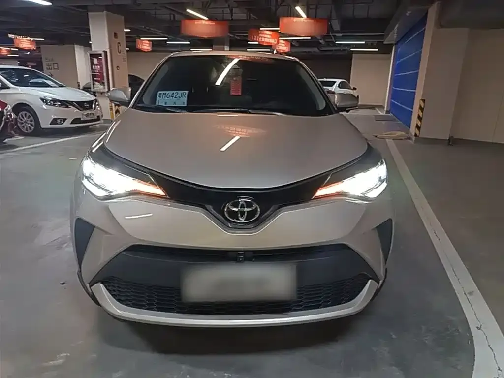 Toyota C-HR 2023 из CN, фото 10