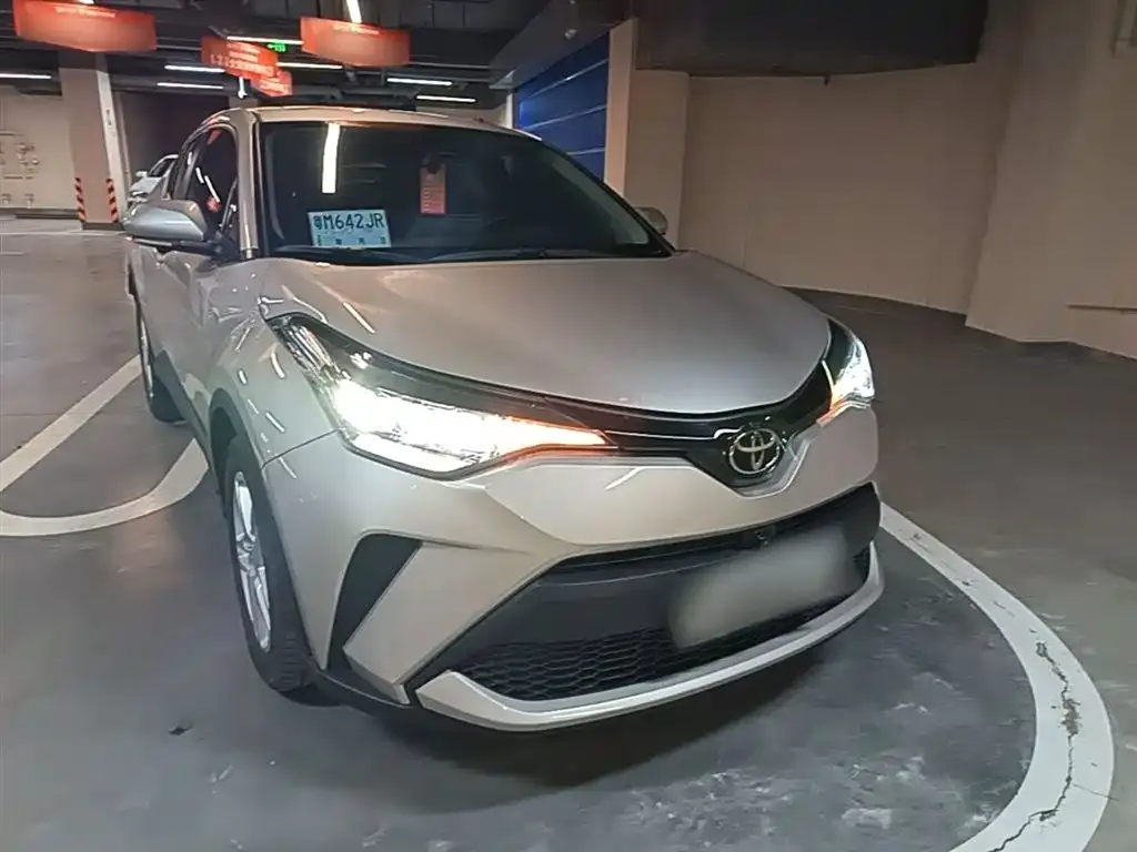 Toyota C-HR 2023 из CN, фото 7