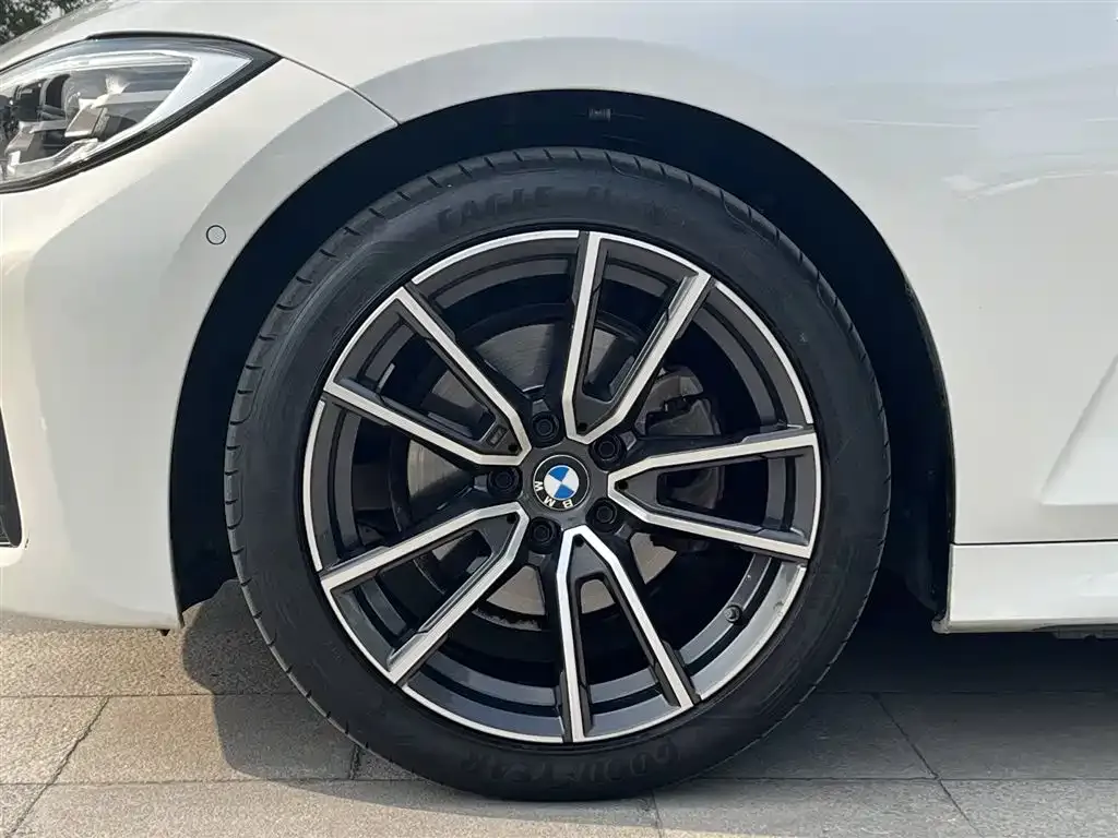 BMW 3 Series 2021 из CN, фото 2