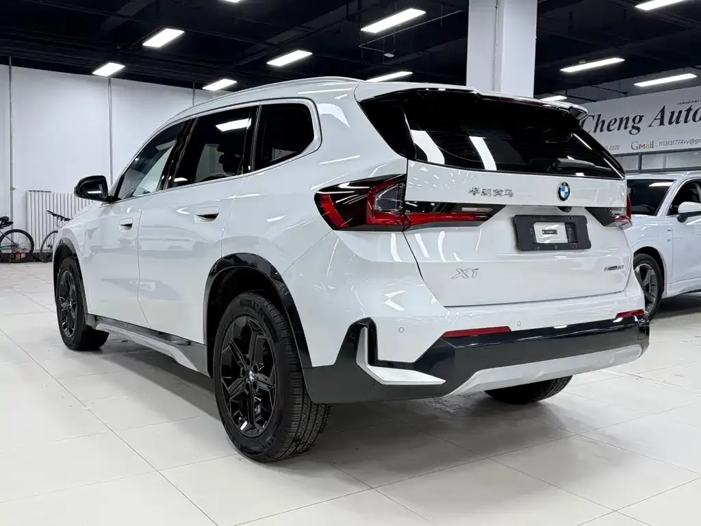BMW X1 — фото 9
