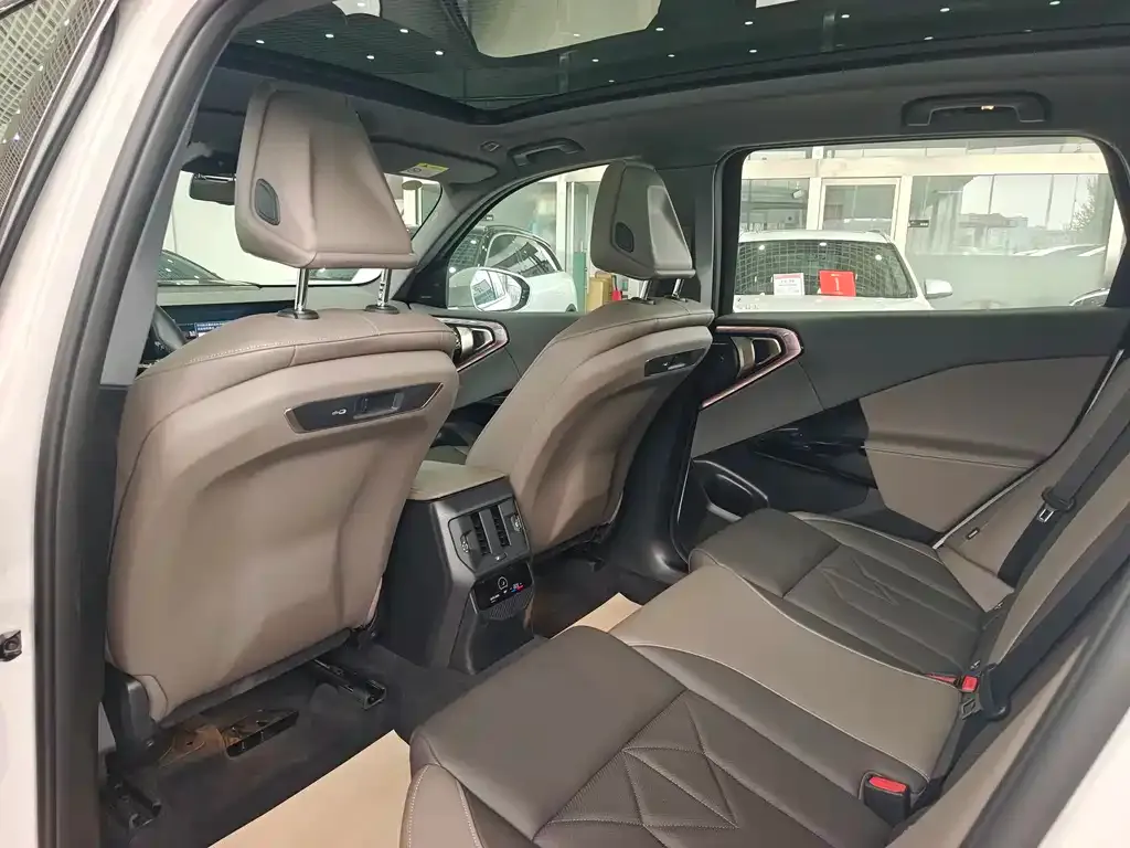 BMW X3 2025 из CN, фото 6