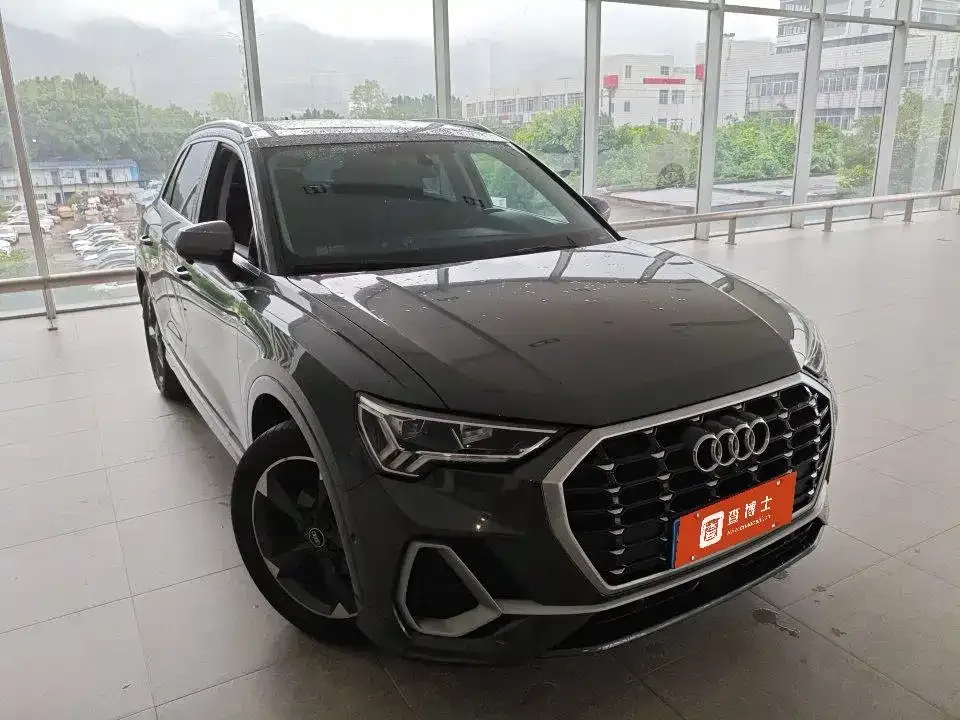 Audi Q3 — фото 10