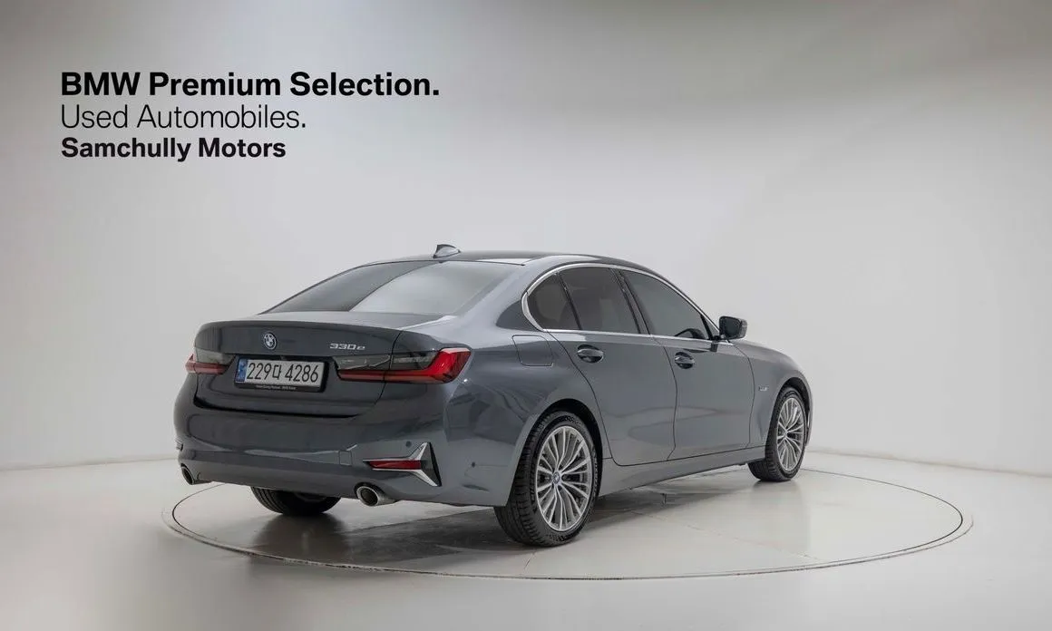 BMW 3-Series 2022 из KR, фото 2