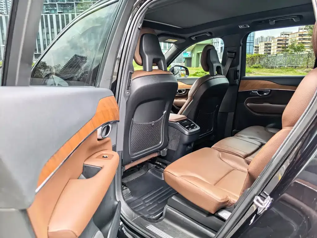 Volvo XC90 2021 из CN, фото 2