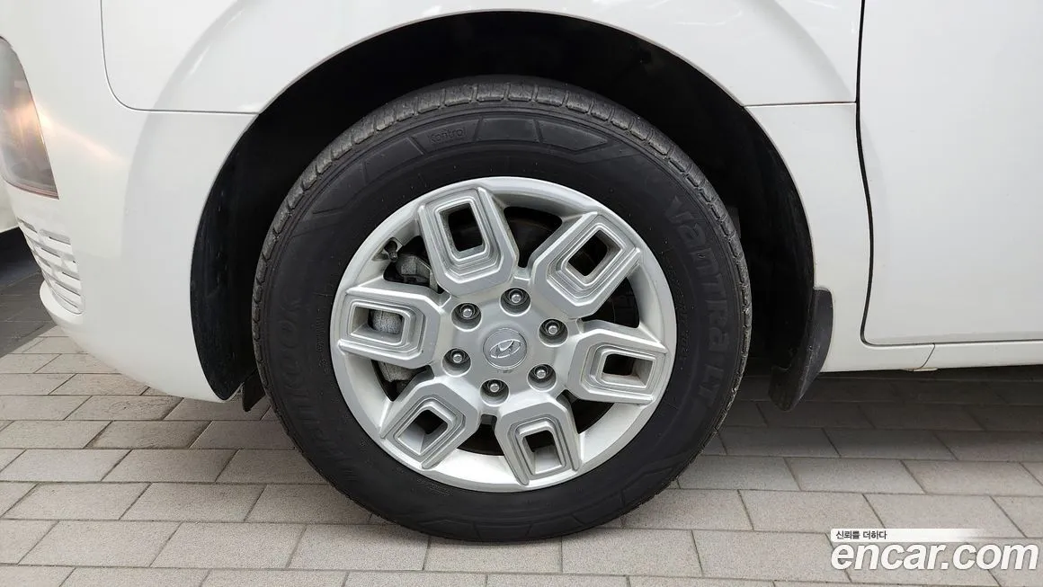 Hyundai Staria 2023 из KR, фото 8