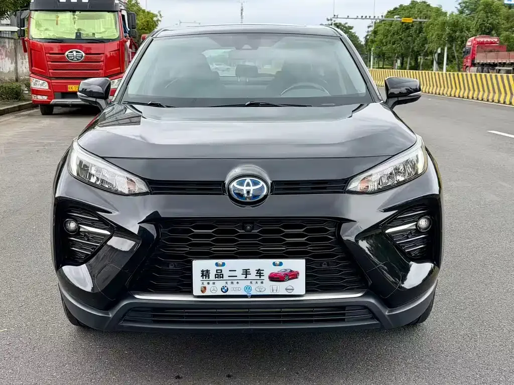 Toyota Wildlander — фото 3