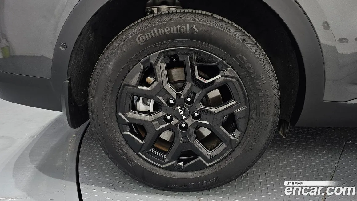 Kia Sorento — фото 9