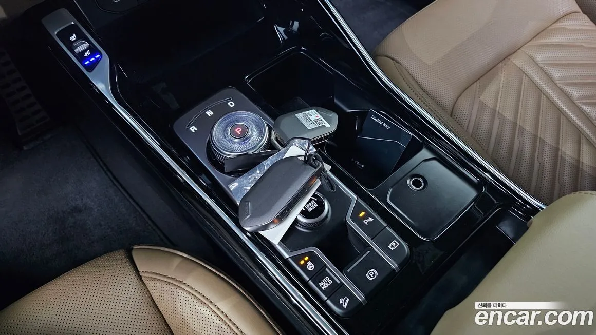 Kia Sorento — фото 6