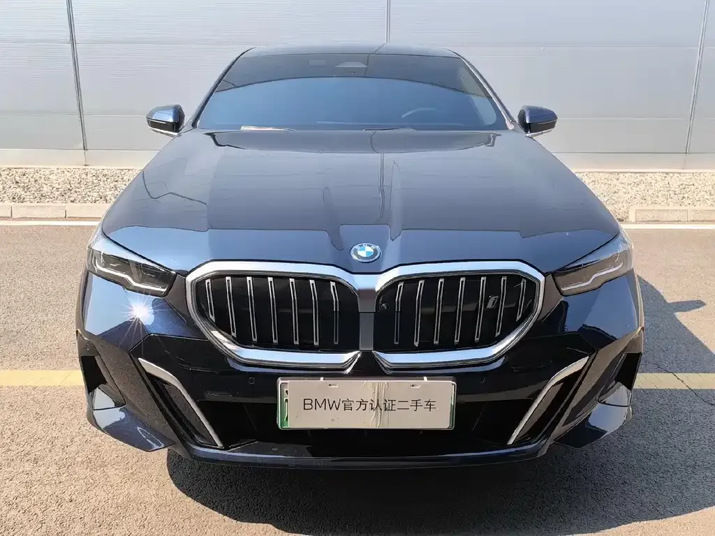 BMW i5 2025 из CN, фото 2