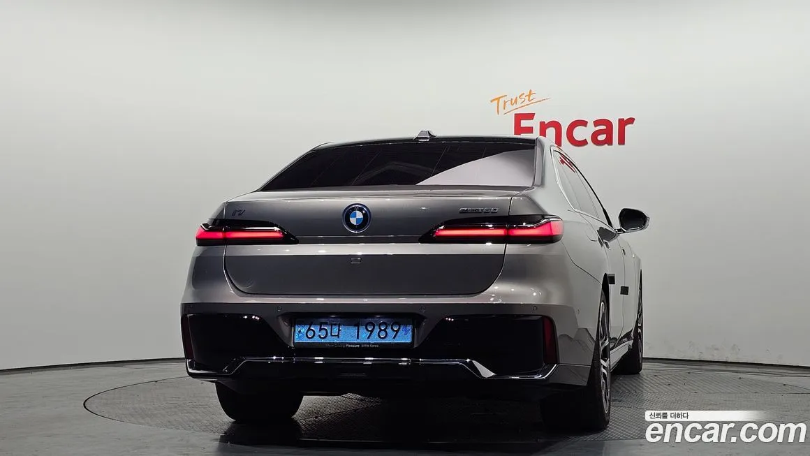 BMW i7 2024 из KR, фото 2