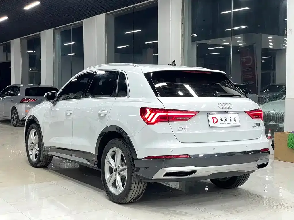 Audi Q3 — фото 8