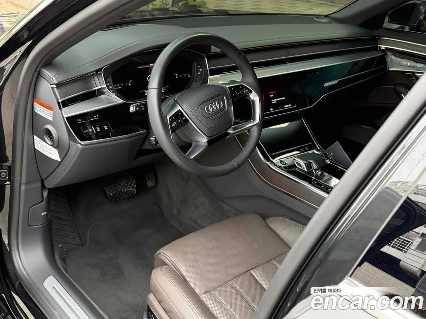 Audi A8 — фото 8