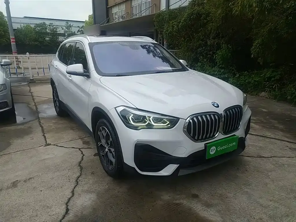 BMW X1 — фото 9