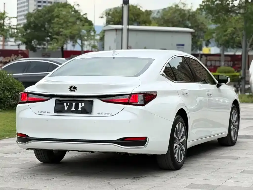 Lexus ES 2023 из CN, фото 4