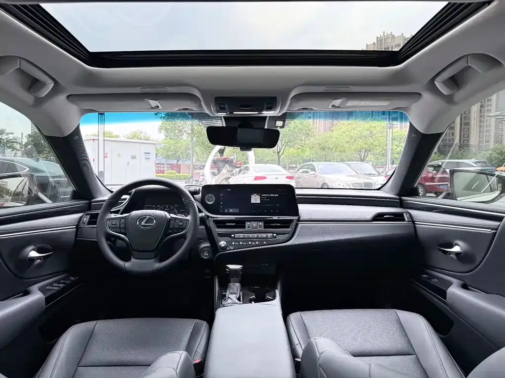 Lexus ES 2023 из CN, фото 8