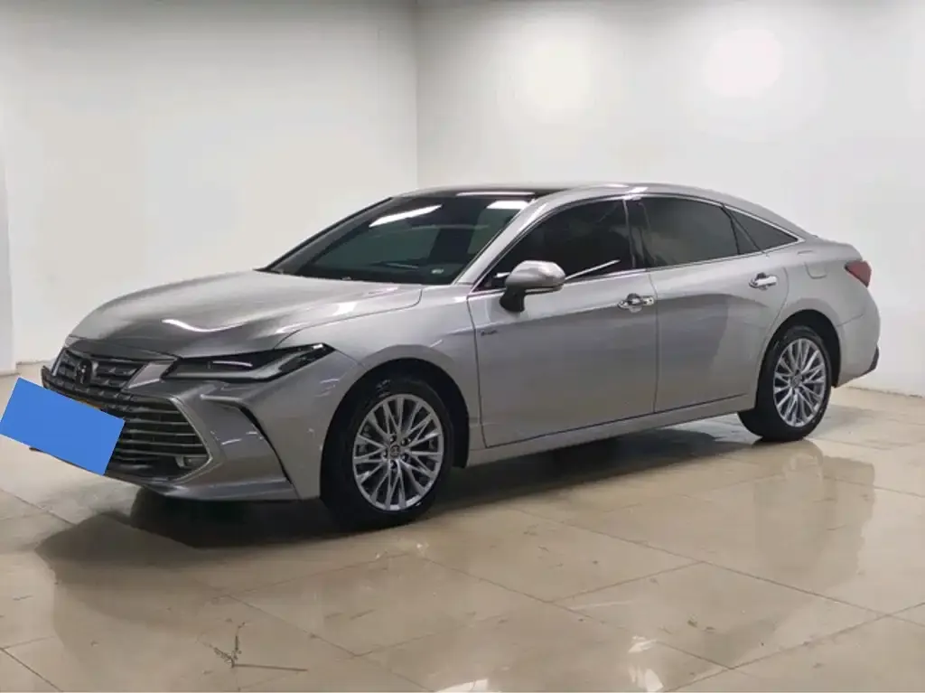 Toyota Avalon — фото 1