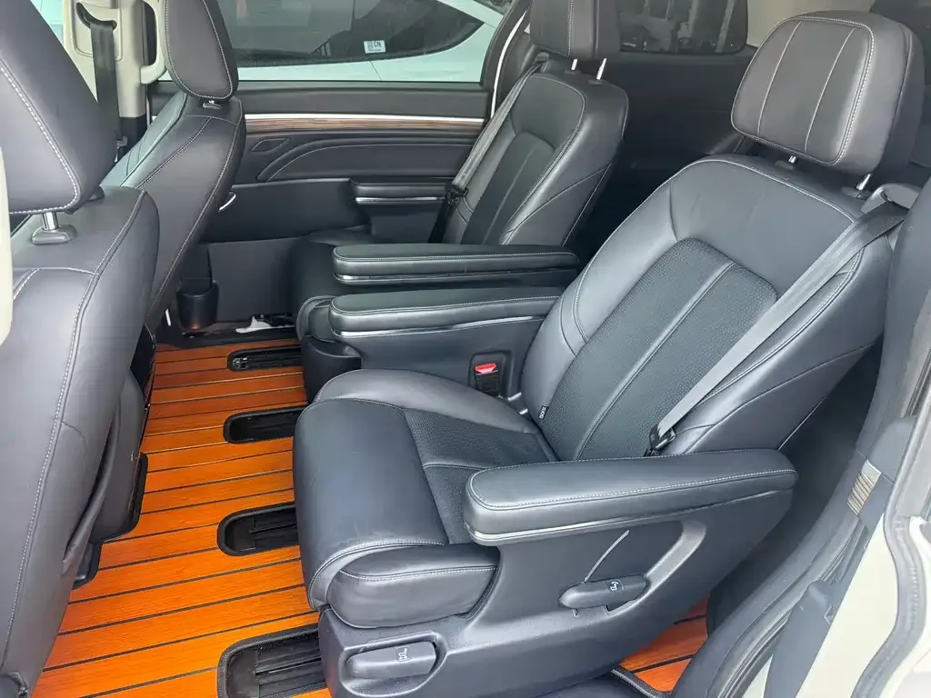 GAC Motor Trumpchi M8 — фото 4