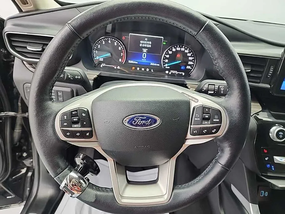 Ford Explorer 2022 из KR, фото 6