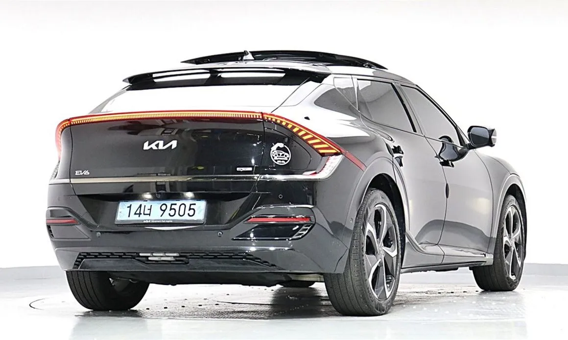 Kia EV6 — фото 8