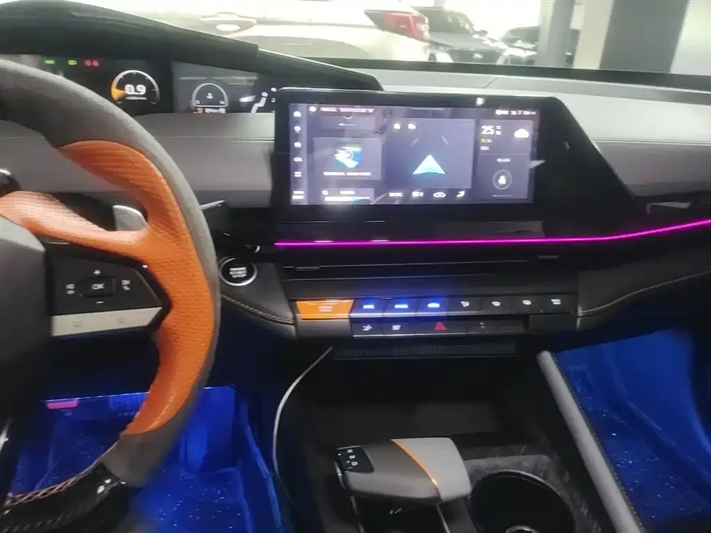 Changan UNI-V — фото 8