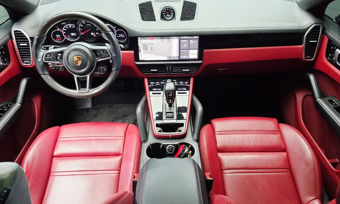 Porsche Cayenne — фото 10