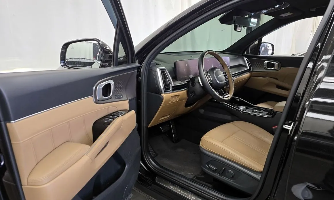 Kia Sorento — фото 8