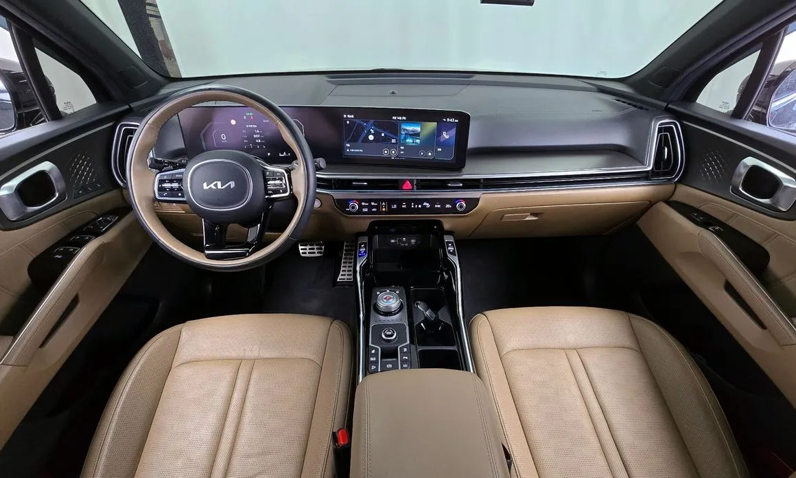 Kia Sorento — фото 7